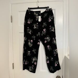 LOFT- The Drapey Wide Leg Crop